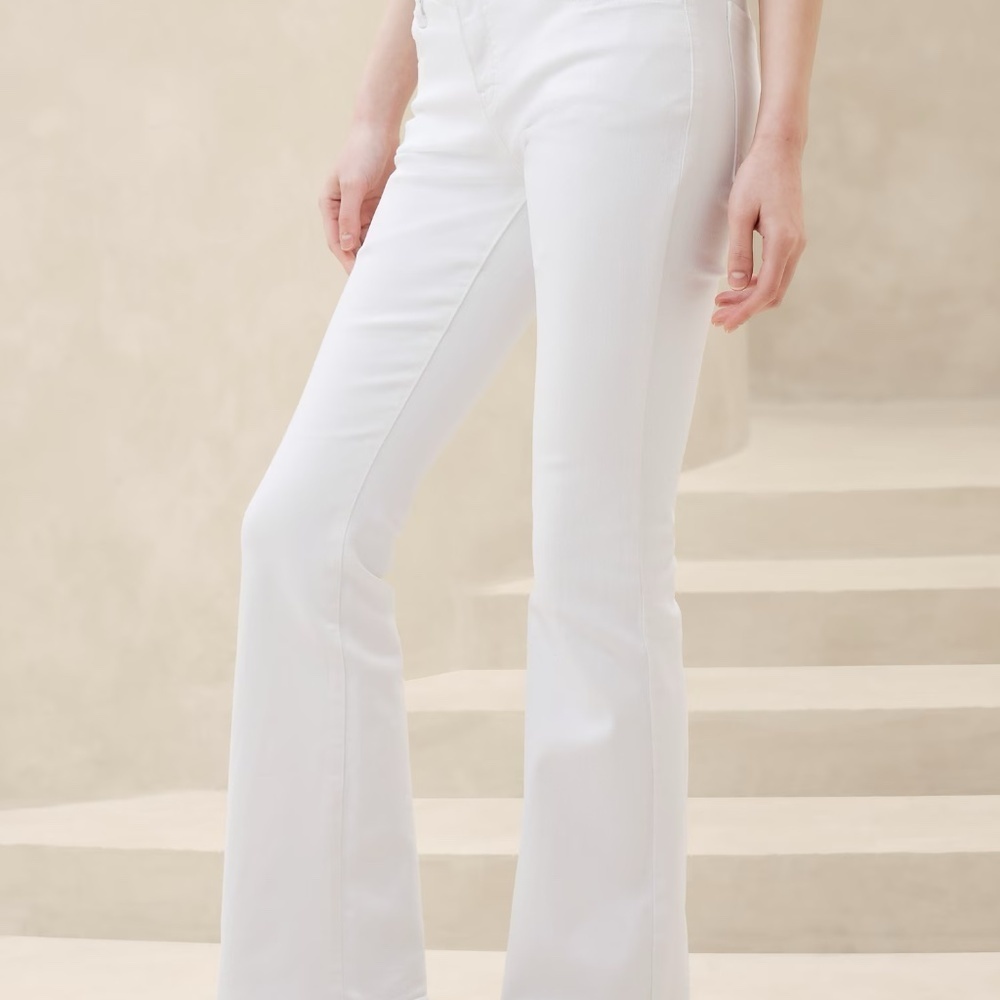Banana Republic LOW-RISE BOOTCUT JEAN White - Picture 5 of 7